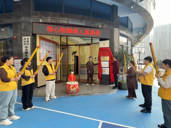 【里程碑时刻】小太阳“国际行为分析师实操示范基地（IBA-ABC）”正式揭牌！(图1)