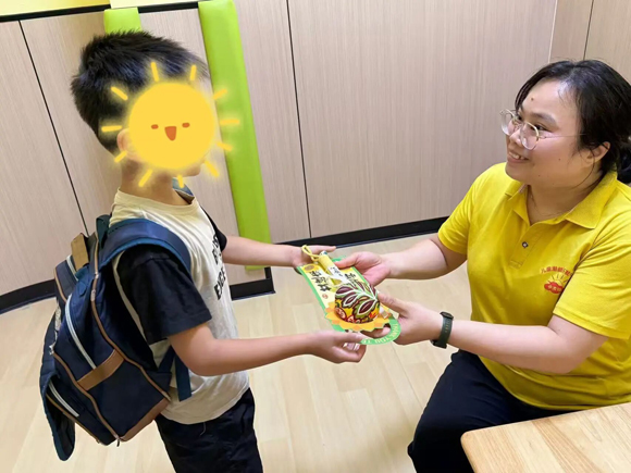 以“手”传递爱 · 教师节快乐!(图16) 以“手”传递爱 · 教师节快乐!(图16)