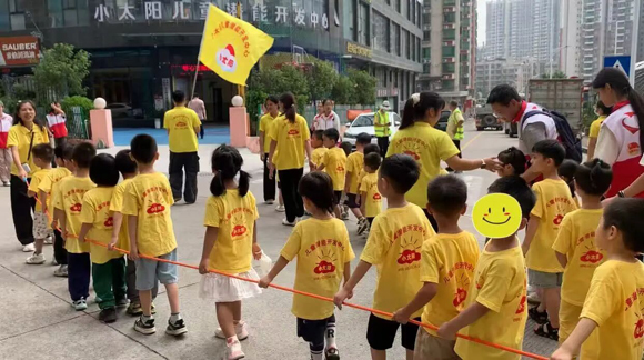 乐享重阳，亲近自然，在攀登中慢慢长大！(图16)