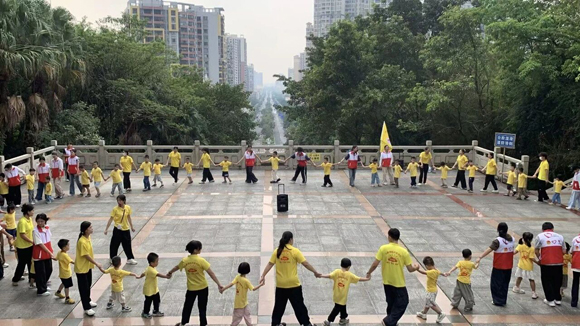 乐享重阳，亲近自然，在攀登中慢慢长大！(图12)